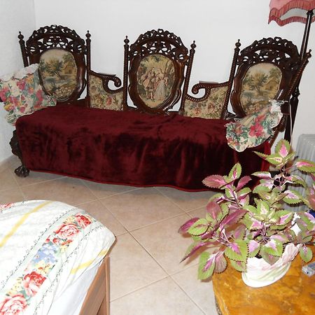 Bed&Breakfast In Flueh Hofstetten-Flüh 部屋 写真